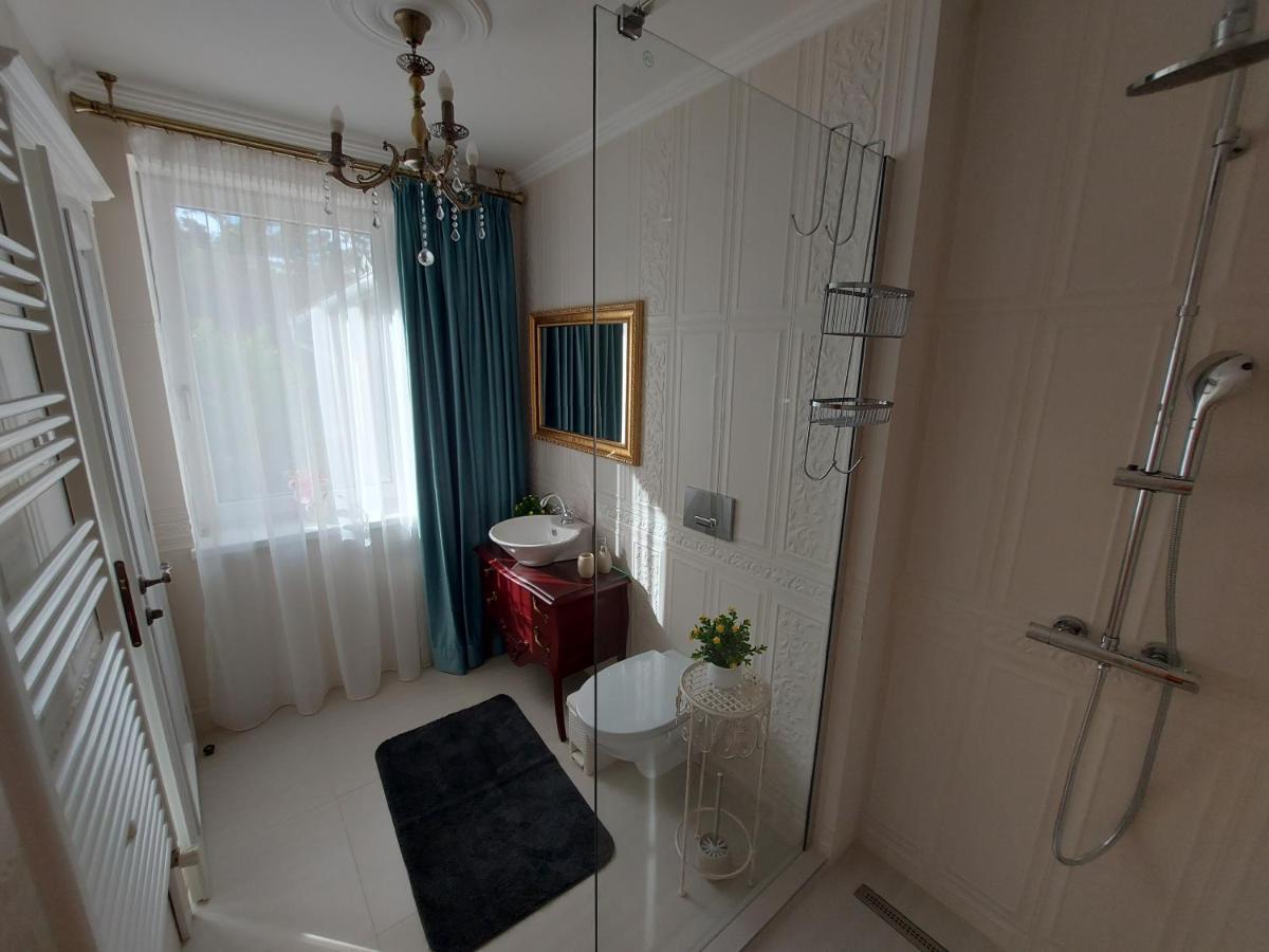 Conacul Poetilor Hotel Gura Raului Bagian luar foto