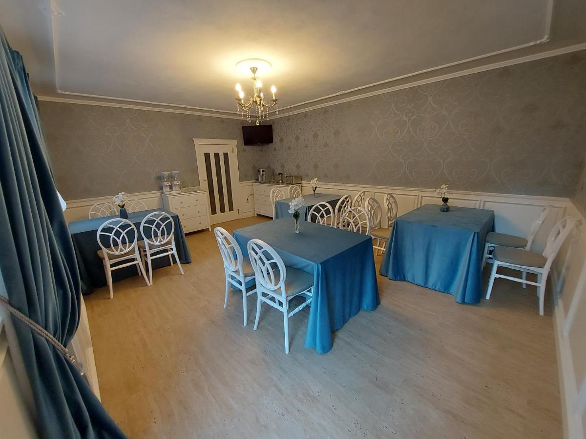 Conacul Poetilor Hotel Gura Raului Bagian luar foto