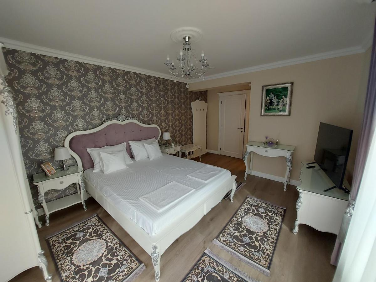 Conacul Poetilor Hotel Gura Raului Bagian luar foto