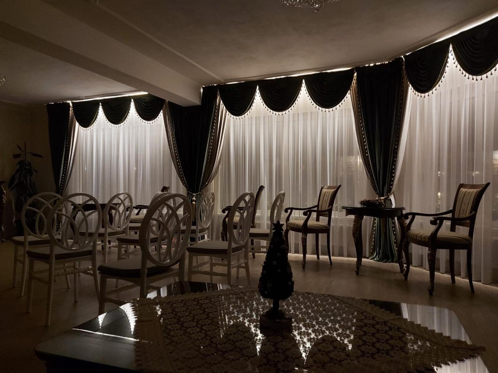 Conacul Poetilor Hotel Gura Raului Bagian luar foto
