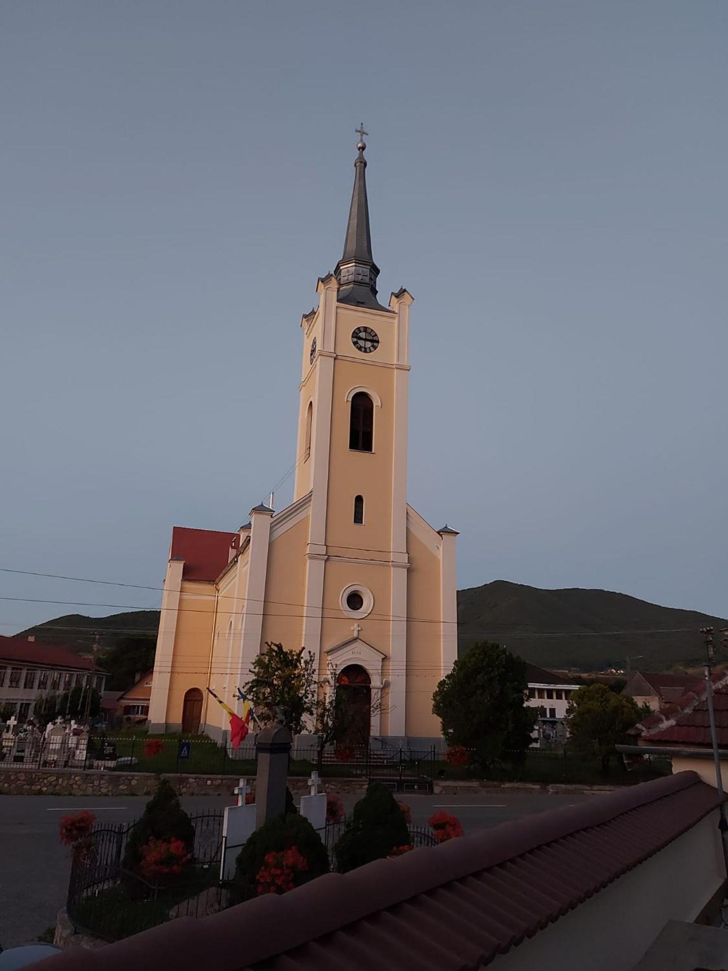 Conacul Poetilor Hotel Gura Raului Bagian luar foto